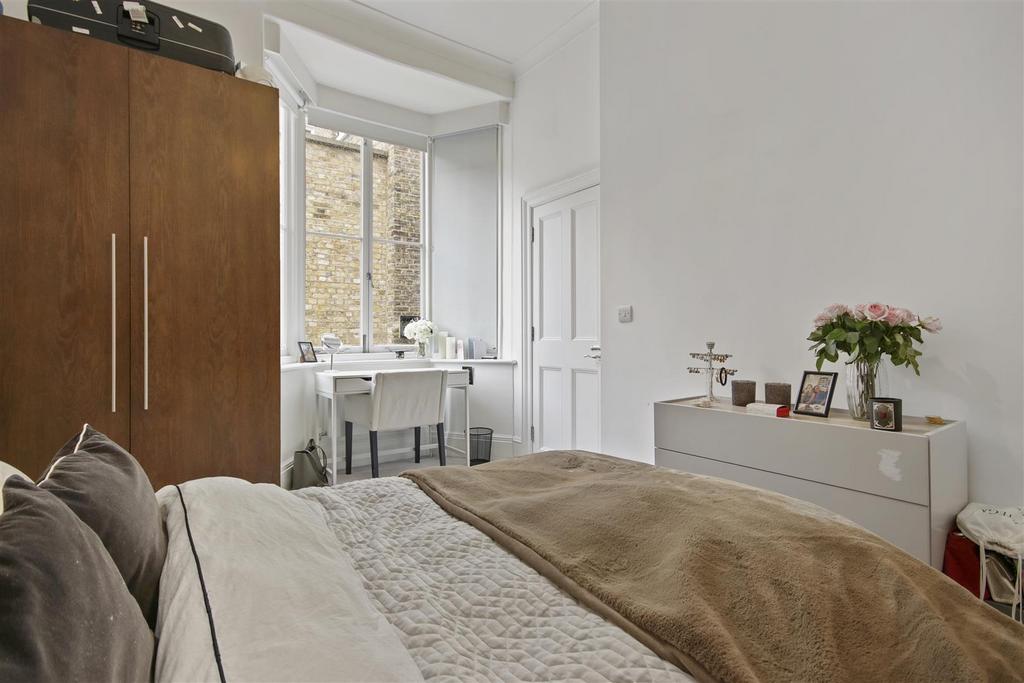 Bedroom 4.jpg
