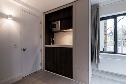 1 bedroom flat to rent, at London, Flat 24 Riverside Apartment N13