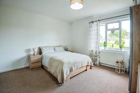 18 Addison Drive, Lincoln, LN2 4LG