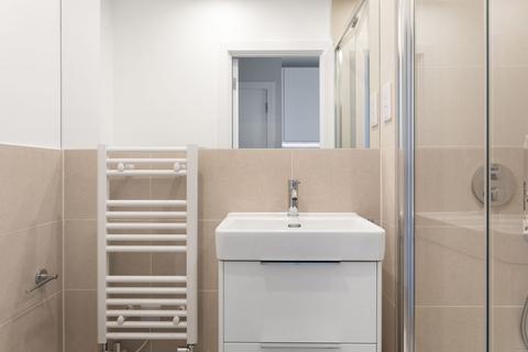 Flat to rent, Premier House, Canning Road
