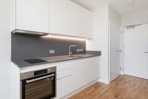 Flat to rent, Premier House, Canning Road