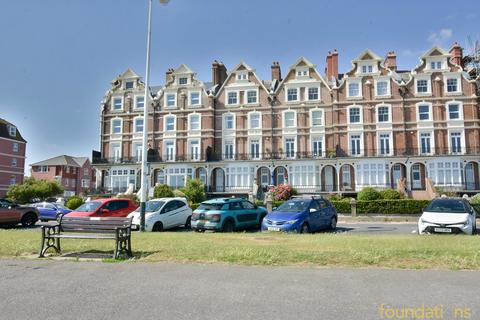 2 bedroom flat for sale, Knole Road, Bexhill-on-Sea, TN40