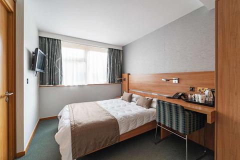 Hospitality for sale, 195 Knighton Rd Leicester LE2 3TT
