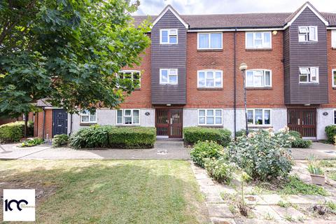 1 bedroom flat to rent, Dunnock Road, London