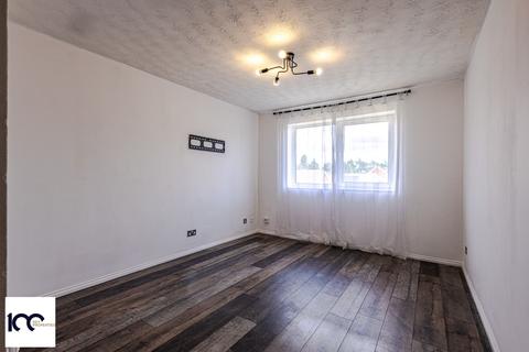 1 bedroom flat to rent, Dunnock Road, London