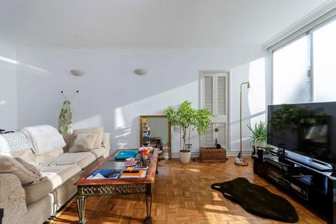 1 bedroom flat for sale, Lancaster Gate, London W2