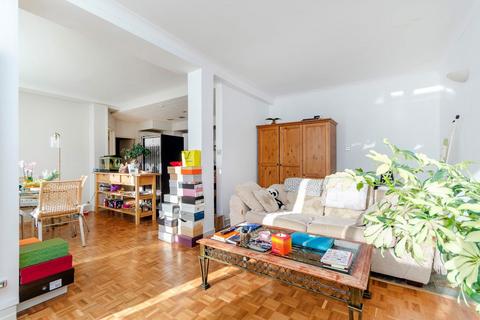 1 bedroom flat for sale, Lancaster Gate, London W2