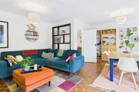 undefined, Clayton Walk, Little Chalfont, Buckinghamshire, HP7