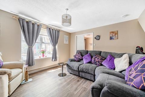 3 bedroom semi-detached house for sale, Marigold Walk, Sleaford, Lincolnshire, NG34