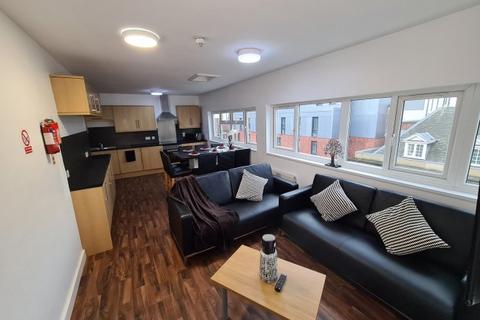 1 bedroom in a house share to rent, Sangha House