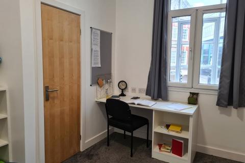 1 bedroom in a house share to rent, Sangha House