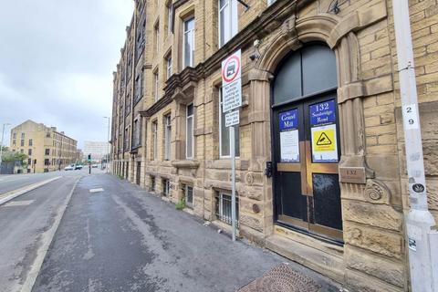 1 bedroom in a flat share to rent, 132 Sunbridge Road , Bradford , West Yorkshire