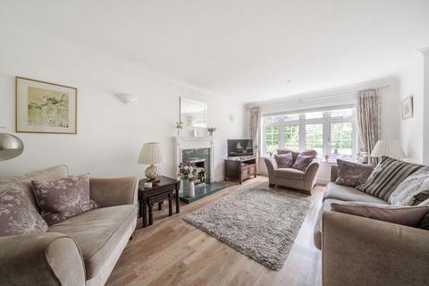 19 Windy Wood, Godalming, GU7 1XX
