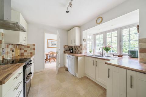 19 Windy Wood, Godalming, GU7 1XX