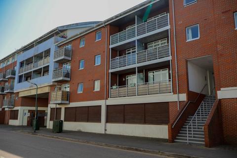 2 bedroom flat for sale, Kingfisher Meadow, Maidstone ME16