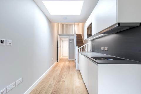 undefined, 24 Wedderburn Road