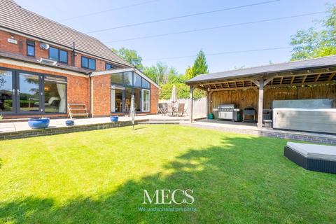 4 bedroom semi-detached house for sale, Tilehouse Lane, Tidbury Green, Solihull, West Midlands, B90 1PX