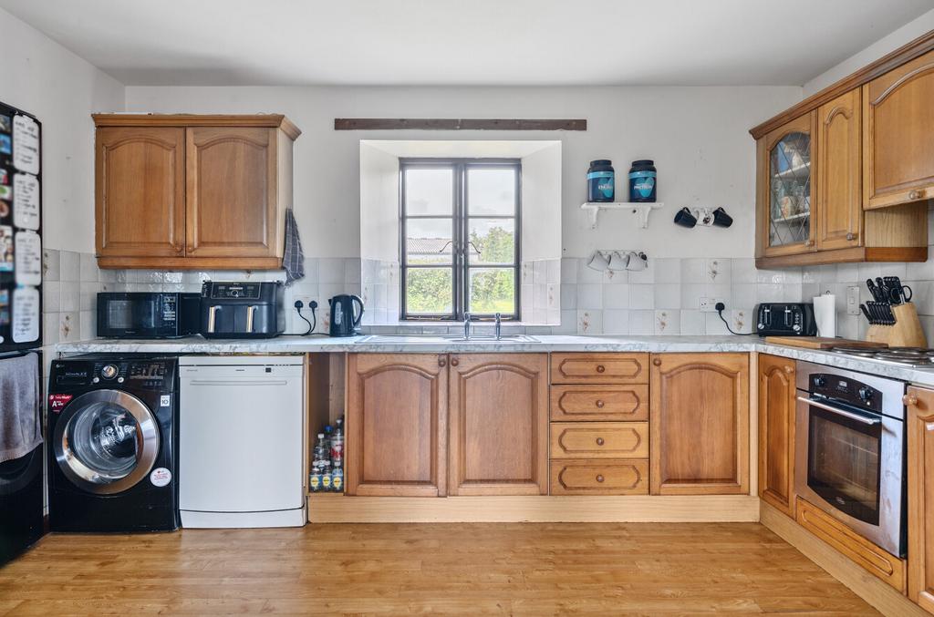 1310519-11-6851b4...