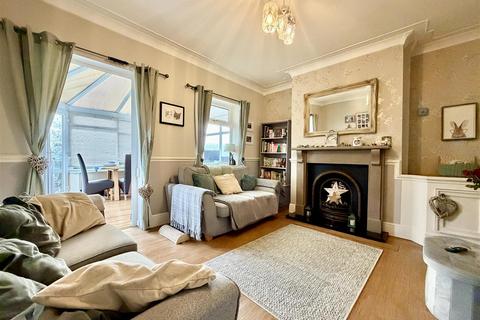 3 bedroom semi-detached house for sale, Church Lane, Swillington, Leeds
