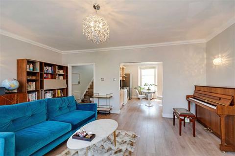 2 bedroom flat for sale, Tachbrook Street, London SW1V