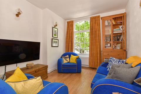 2 bedroom ground floor maisonette for sale, New Road, Chatham ME4