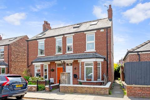 Cameron Grove, York, YO23