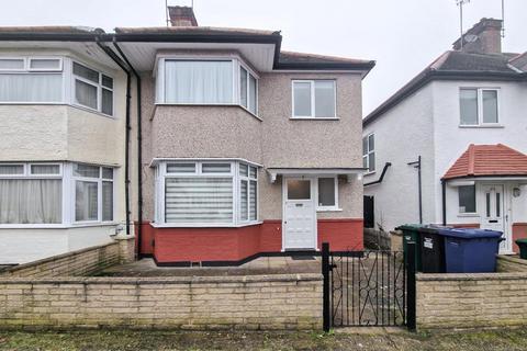 3 bedroom semi-detached house to rent, Gainsborough Gardens, NW11