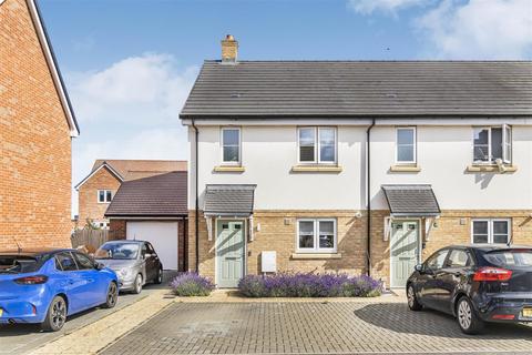 3 bedroom end of terrace house for sale, Mace Road, Mildenhall IP28