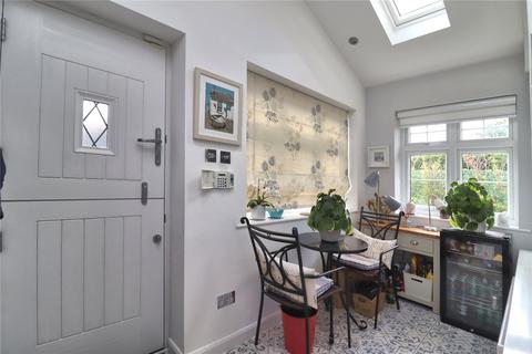 1, The Old Post House Fox Corner, Worplesdon, Guildford, GU3 3PP
