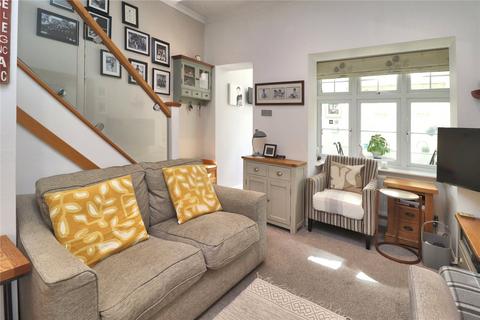 1, The Old Post House Fox Corner, Worplesdon, Guildford, GU3 3PP