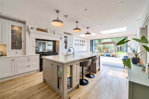 70 Manor Drive, Surbiton, KT5 8NF