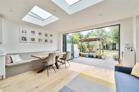 70 Manor Drive, Surbiton, KT5 8NF