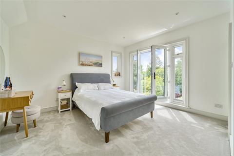 70 Manor Drive, Surbiton, KT5 8NF