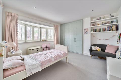 70 Manor Drive, Surbiton, KT5 8NF