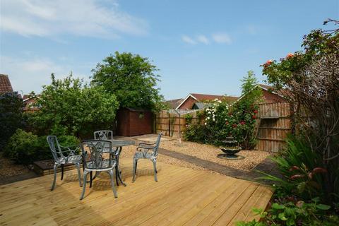 3 bedroom detached bungalow for sale, Chipstead Walk, Strensall, York