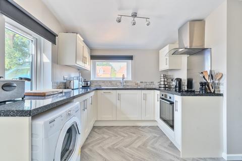 undefined, Hart Plain Avenue, Hampshire PO8