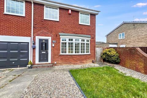 4 bedroom detached house for sale, Chipchase Court, New Hartley, Whitley Bay, Northumberland, NE25 0SR