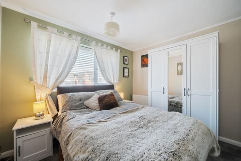 5 Frobisher Close, Ringwood, BH24 1UH