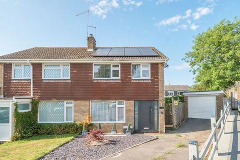 5 Frobisher Close, Ringwood, BH24 1UH