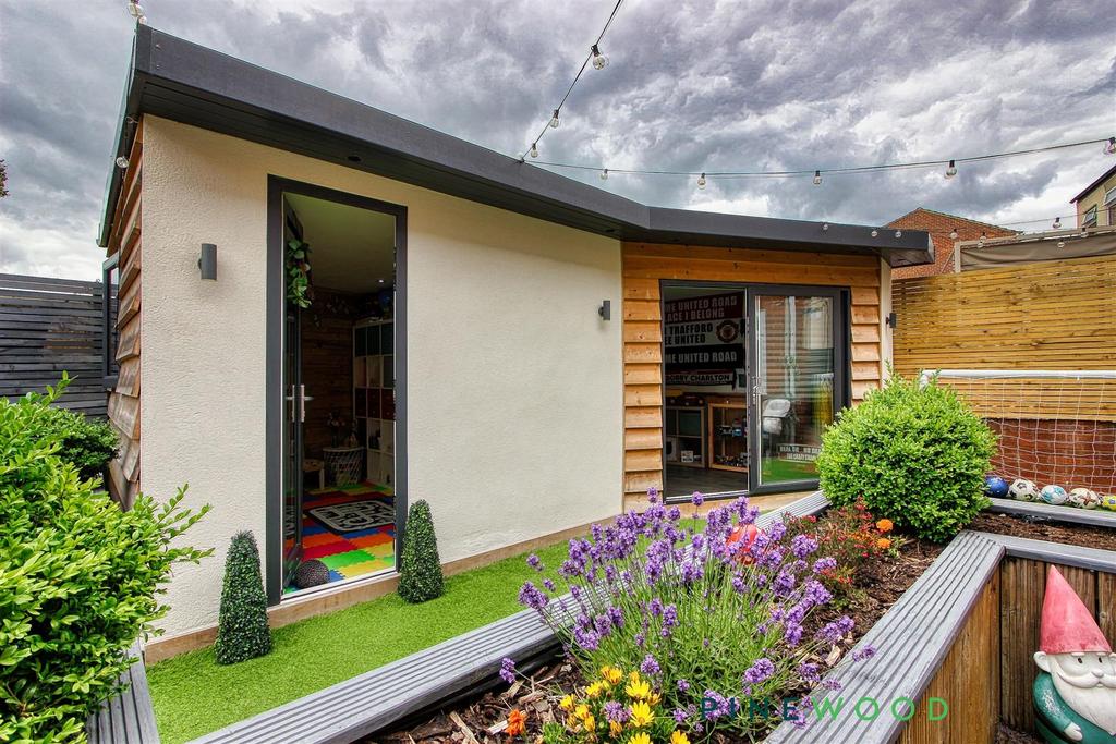 Two room outbuilding