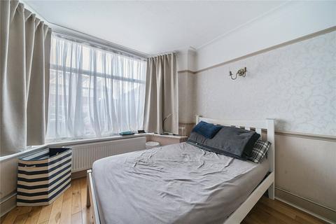 4 bedroom semi-detached house for sale, Bush Grove, Stanmore