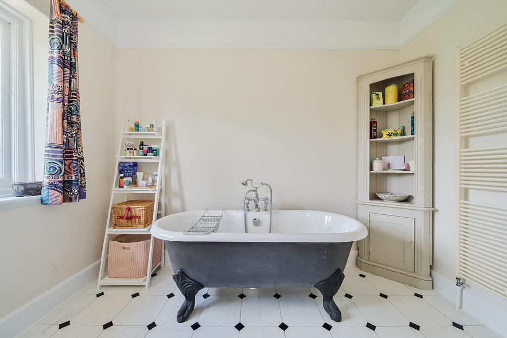 Ensuite Bathroom