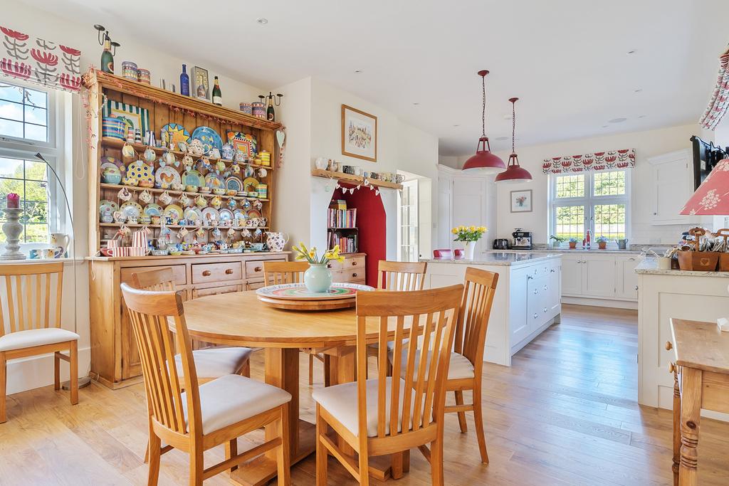 Kitchen / Breakfast Room