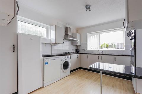 undefined, Cliffwood View, Barry