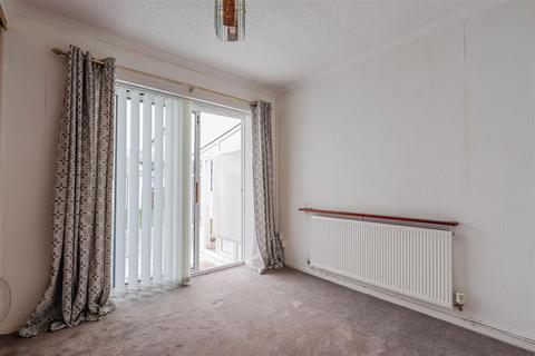 undefined, Cliffwood View, Barry