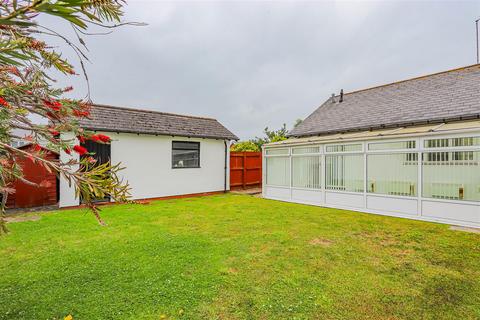 2 bedroom semi-detached bungalow for sale, Cliffwood View, Barry