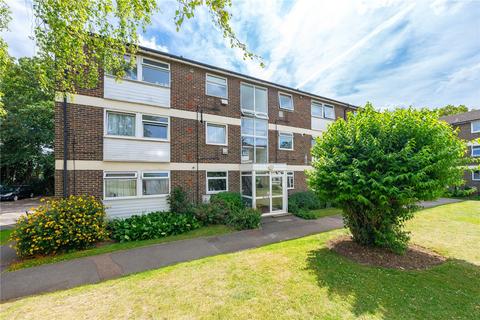 Tonbridge Road, Maidstone, ME16