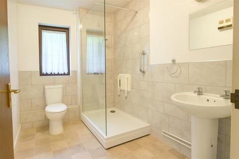 1 bedroom flat for sale, High Street, Abbots Langley