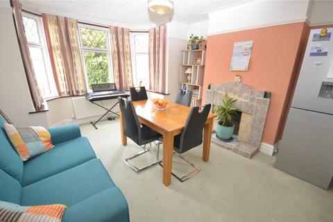 3 bedroom semi-detached house for sale, Elmwood Crescent, Luton, Bedfordshire, LU2