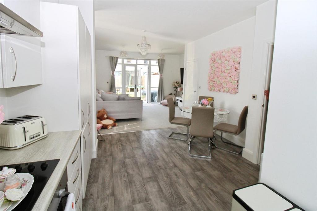 Fitted Kitchen